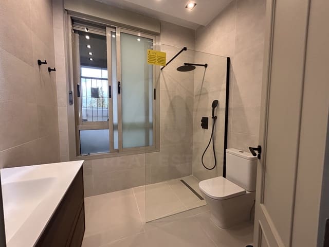 1 bedroom Apartment for rent in Legazpi, Madrid city with pool garage - € 1,400 (Ref: 10162585)