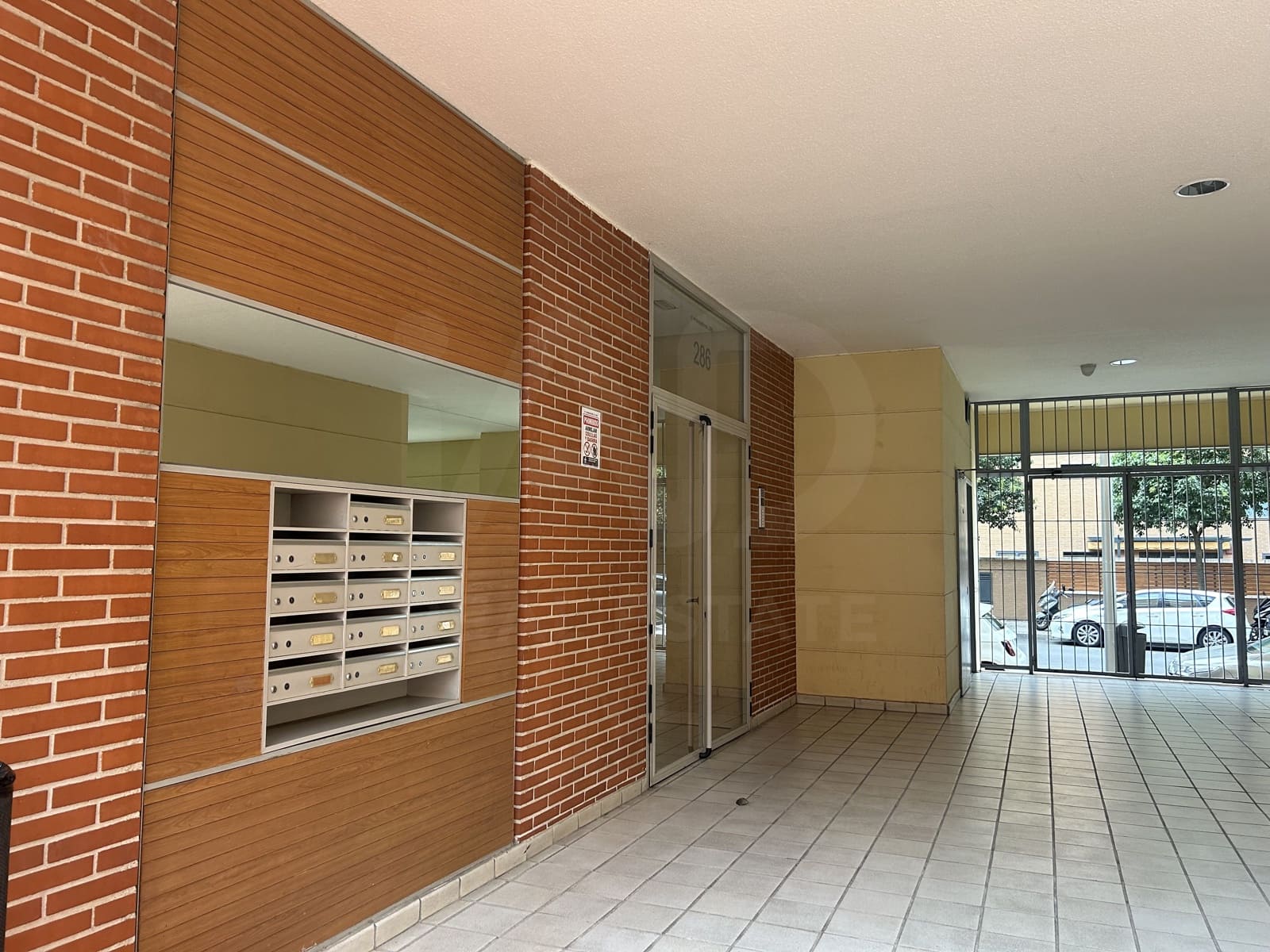 1 bedroom Apartment for rent in Madrid city with pool garage - € 1,400 (Ref: 10162585)