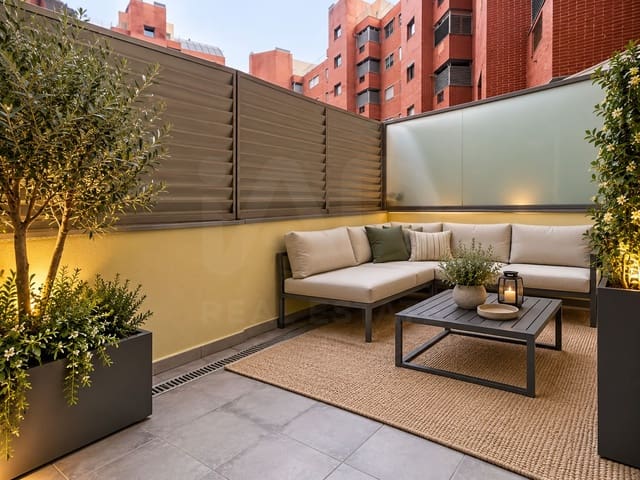 1 sypialnia Apartament do wynajęcia w Legazpi, Miasto Madryt z basenem garażem - 1 400 € (Ref: 10162585)