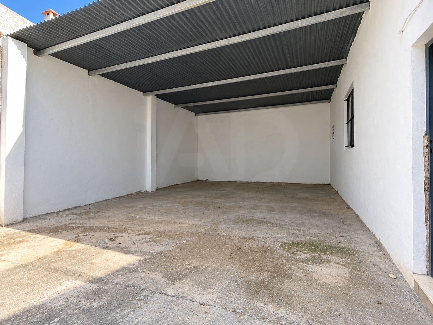 Commercial for sale in Lepe - € 136,500 (Ref: 10162586)