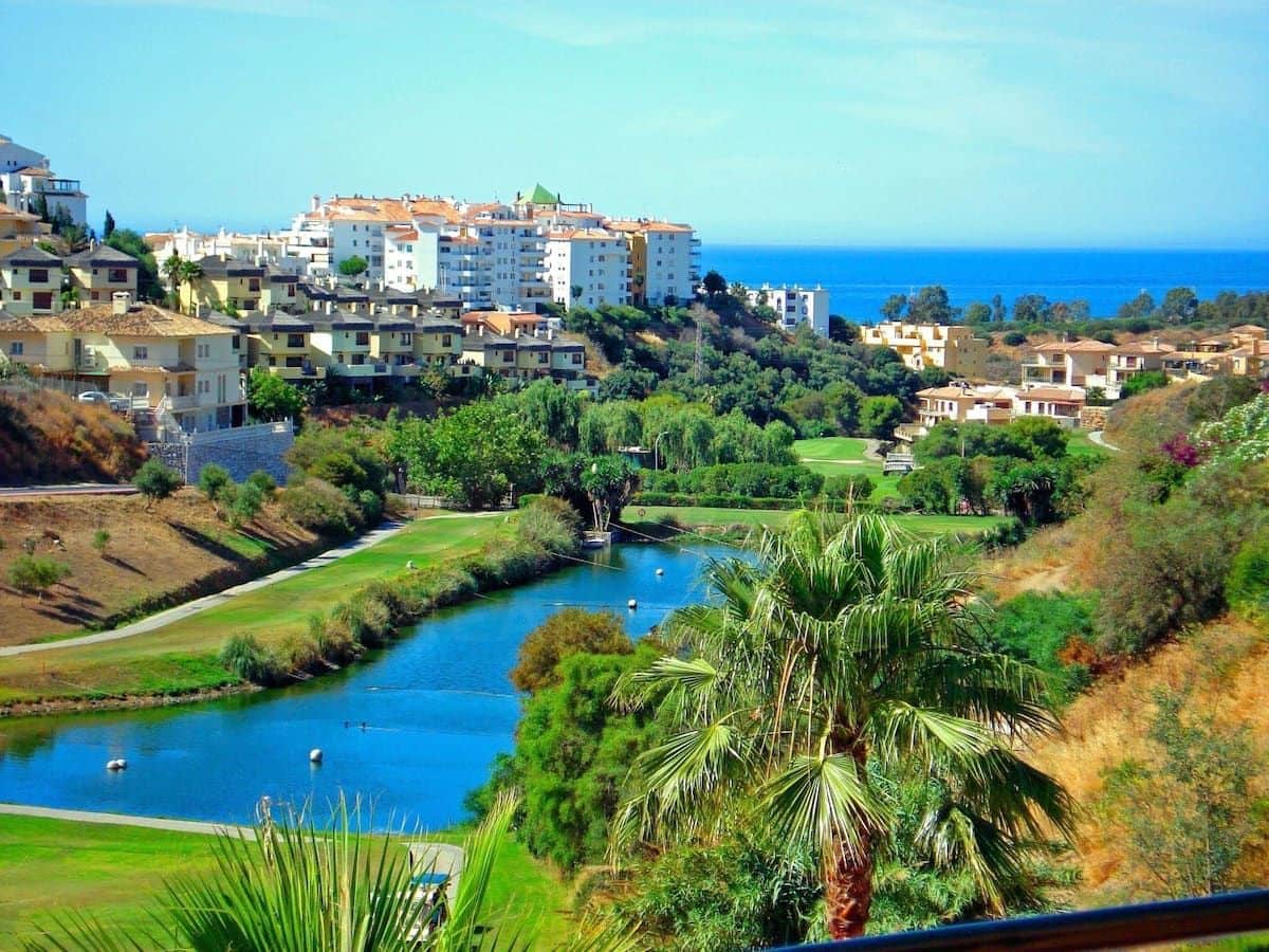 1 bedroom Apartment for sale in Mijas with pool - € 279,000 (Ref: 10163133)