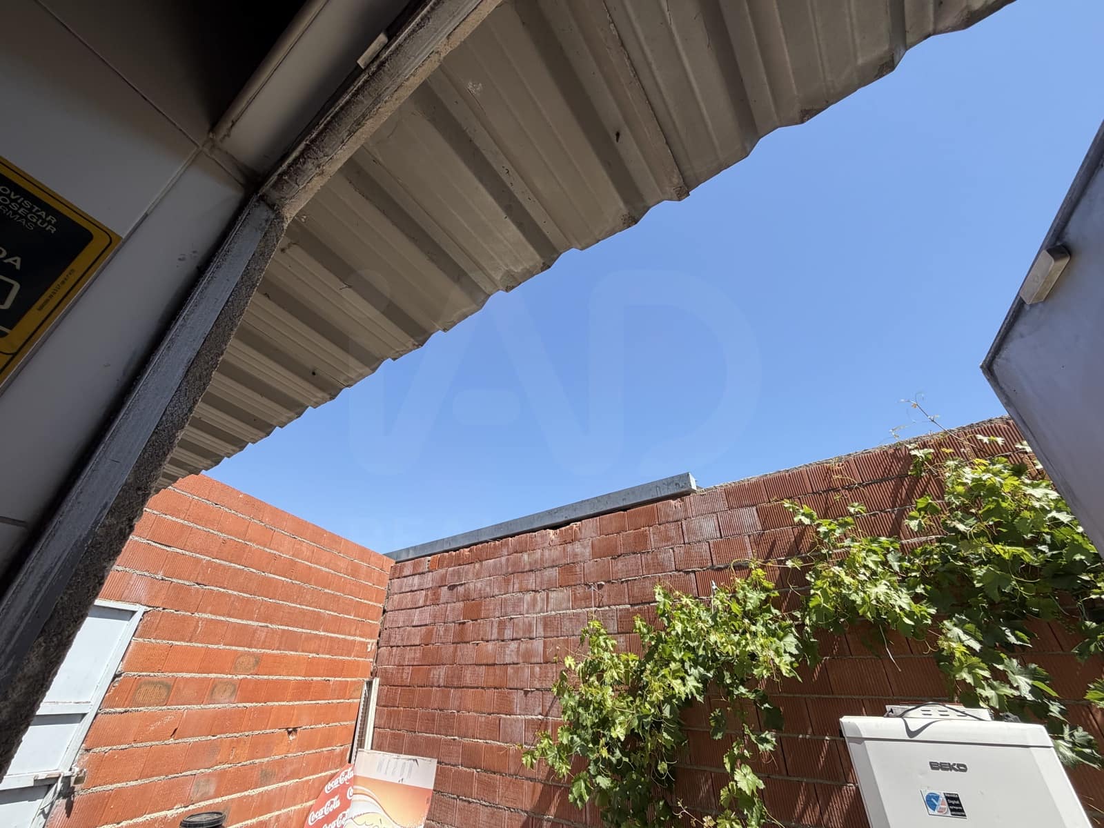 8 bedroom Commercial for sale in Ataquines - € 390,000 (Ref: 10163534)