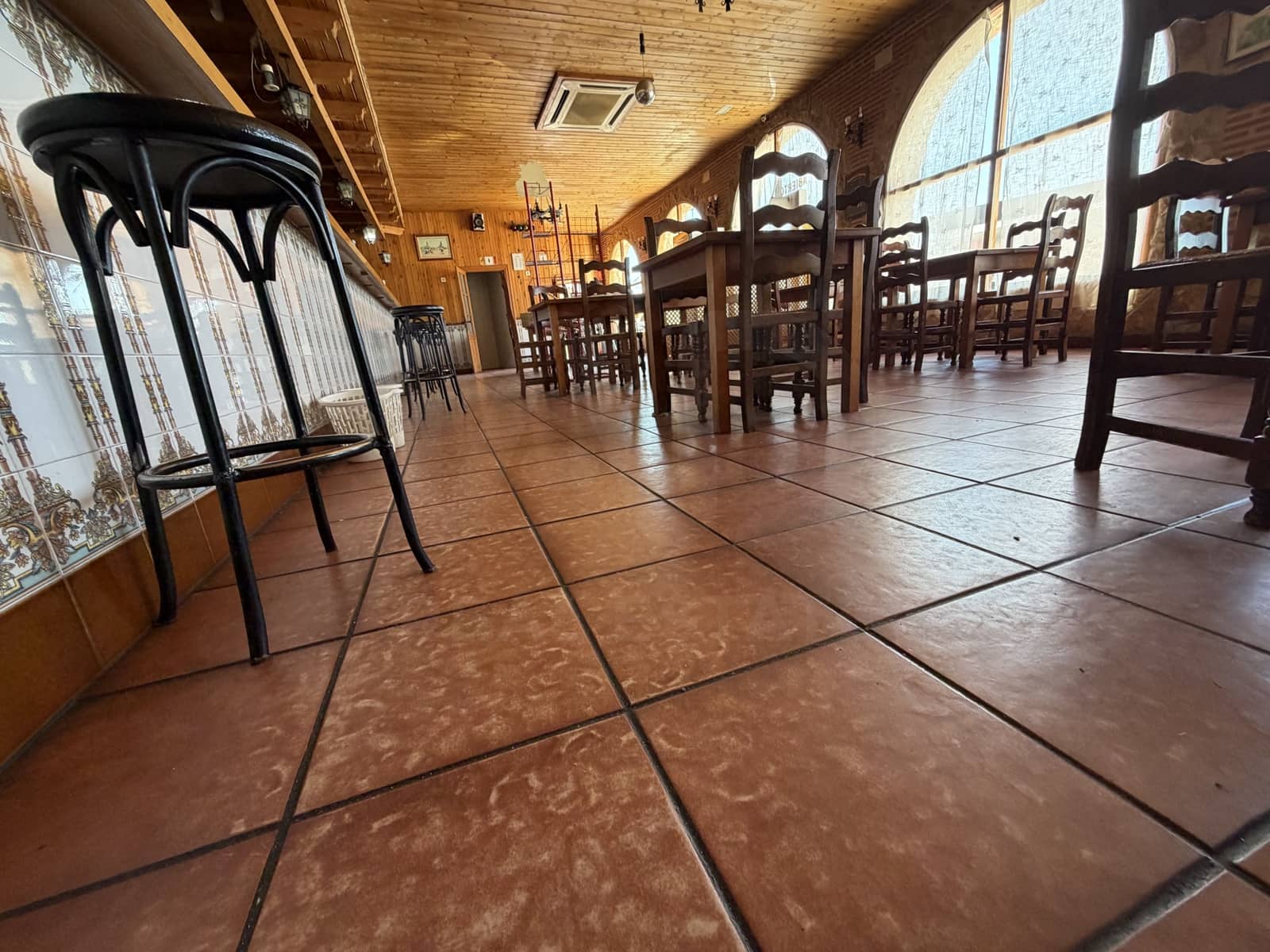 8 bedroom Commercial for sale in Ataquines - € 390,000 (Ref: 10163534)