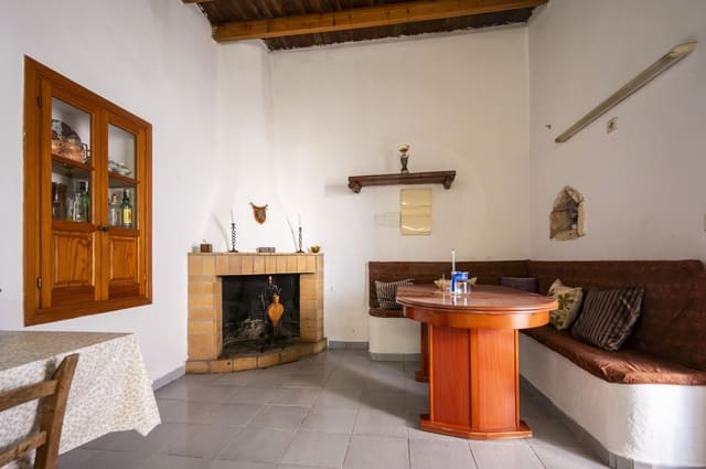 5 soveværelse Finca/Landehus til salg i Sant Antoni de Portmany med garage - € 7.800.000 (Ref: 10163645)