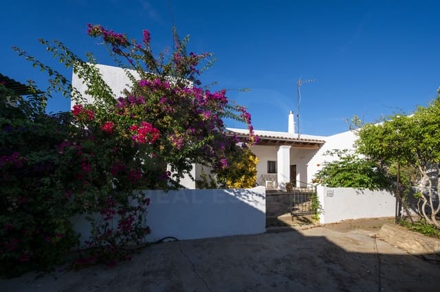 5 soveværelse Finca/Landehus til salg i Sant Antoni de Portmany med garage - € 7.800.000 (Ref: 10163645)