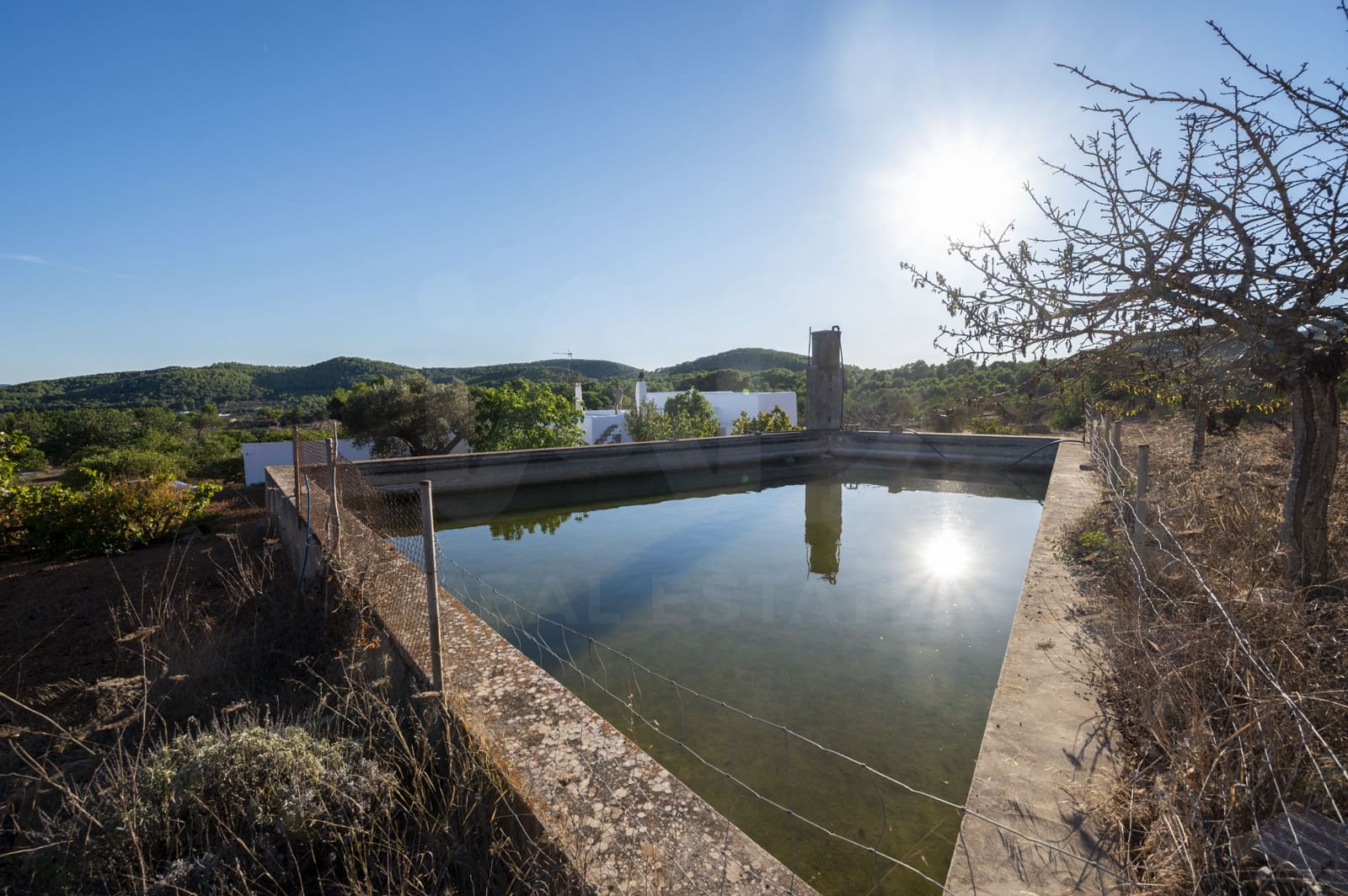 5 soveværelse Finca/Landehus til salg i Sant Antoni de Portmany med garage - € 7.800.000 (Ref: 10163645)