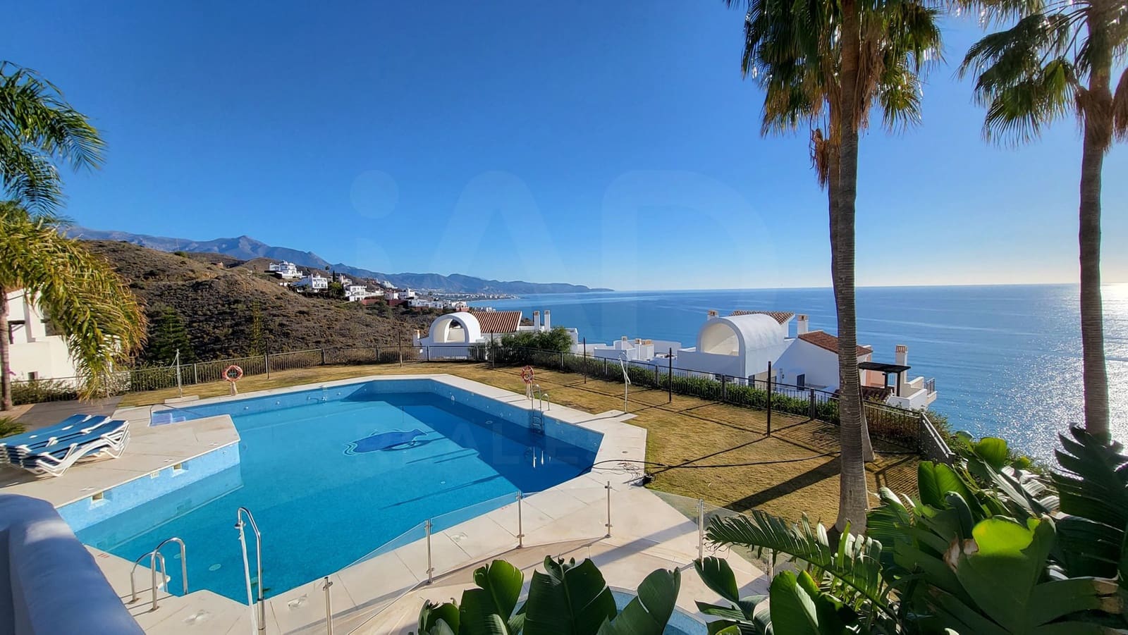 3 sovrum Lägenhet till salu i Torrox med pool garage - 395 000 € (Ref: 10163652)