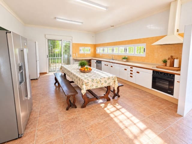 7 soverom Hus til salgs i Cieza med svømmebasseng garasje - € 800 000 (Ref: 10163656)