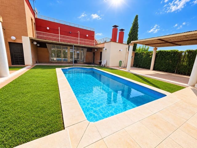 7 soverom Hus til salgs i Cieza med svømmebasseng garasje - € 800 000 (Ref: 10163656)