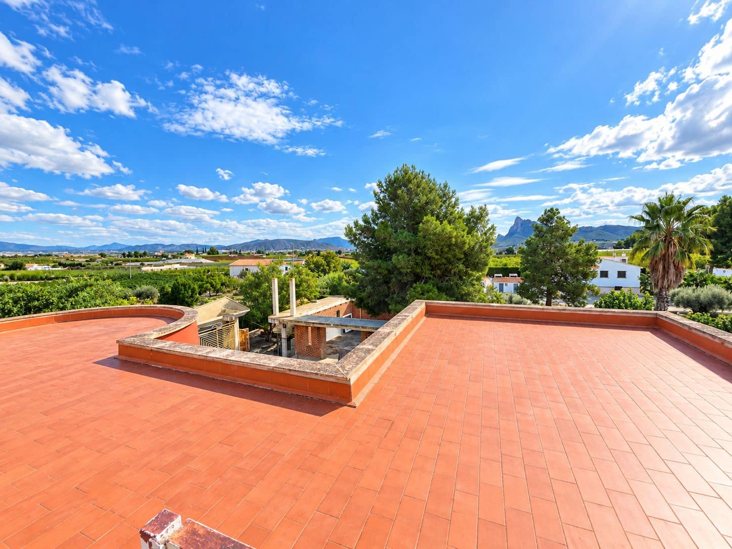 7 soverom Hus til salgs i Cieza med svømmebasseng garasje - € 800 000 (Ref: 10163656)