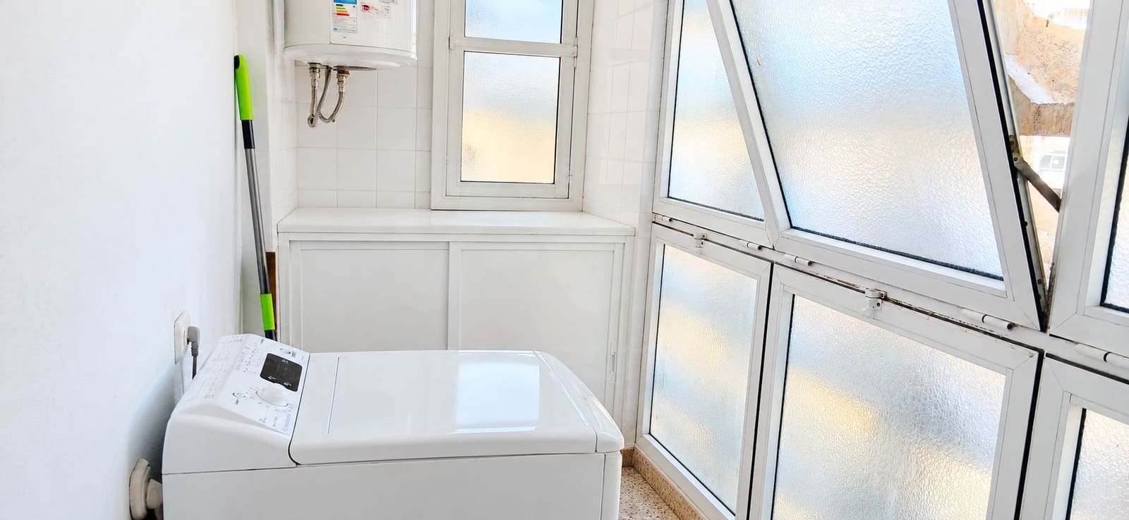 2 soveværelse Lejlighed til salg i Torremolinos med swimmingpool garage - € 439.000 (Ref: 10163657)