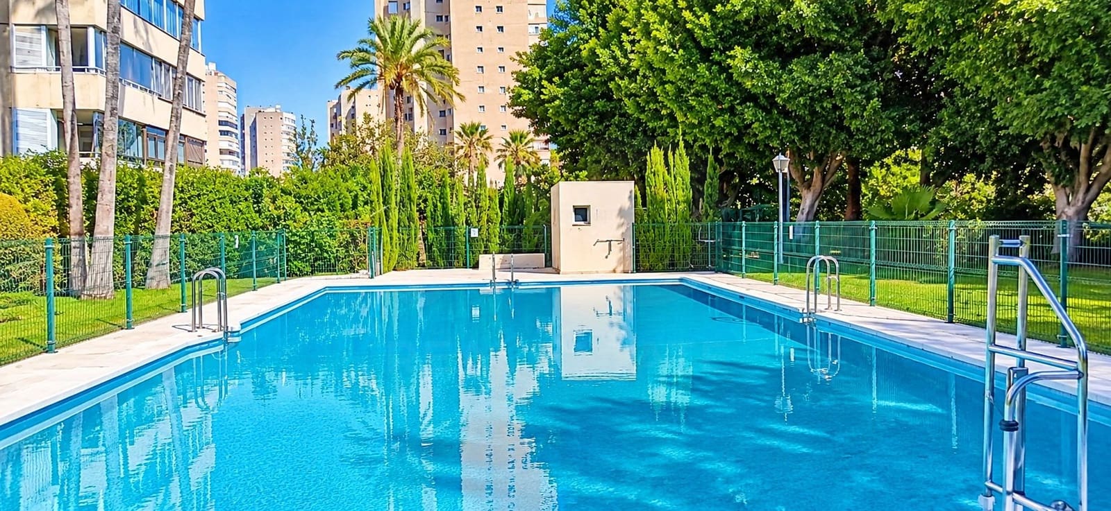 2 soveværelse Lejlighed til salg i Torremolinos med swimmingpool garage - € 439.000 (Ref: 10163657)