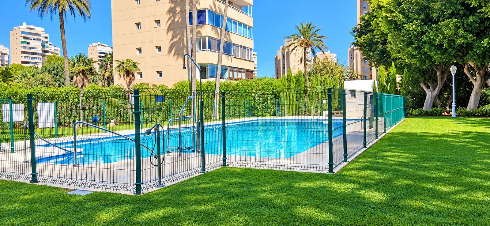 2 soveværelse Lejlighed til salg i Torremolinos med swimmingpool garage - € 439.000 (Ref: 10163657)