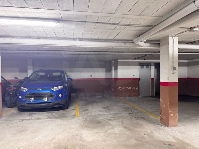 Autotalli myytävänä paikassa Salou - 15 000 € (Ref: 10163661)