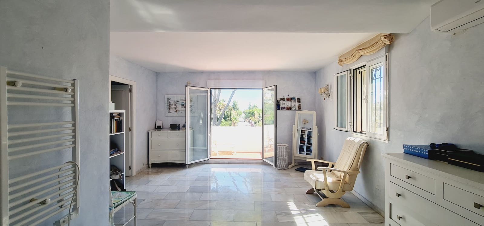 4 bedroom Villa for sale in Mijas with pool garage - € 950,000 (Ref: 10163665)