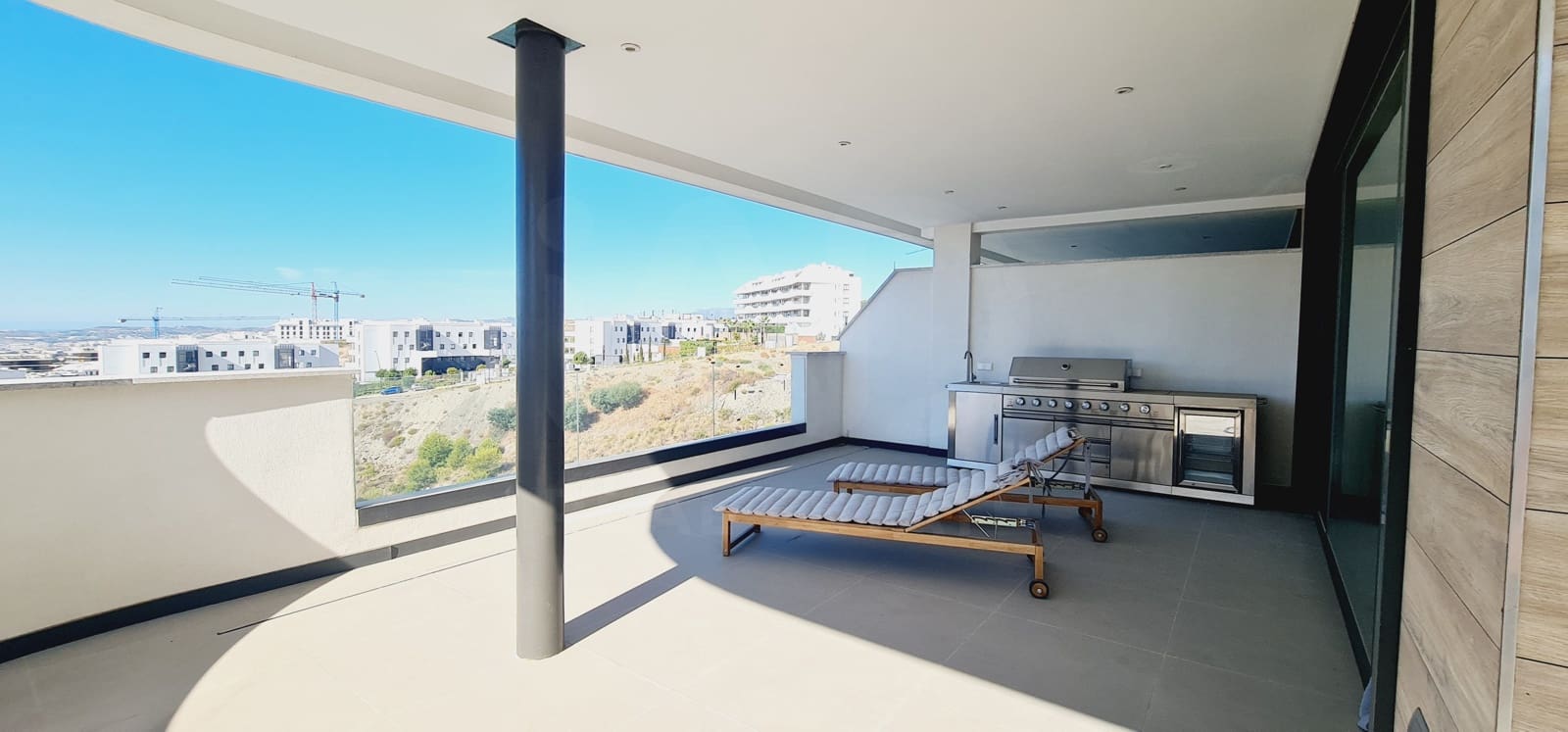 3 bedroom Apartment for sale in Benalmadena with pool garage - € 735,000 (Ref: 10163666)