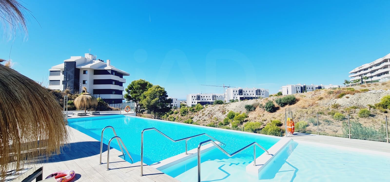 3 bedroom Apartment for sale in Benalmadena with pool garage - € 735,000 (Ref: 10163666)