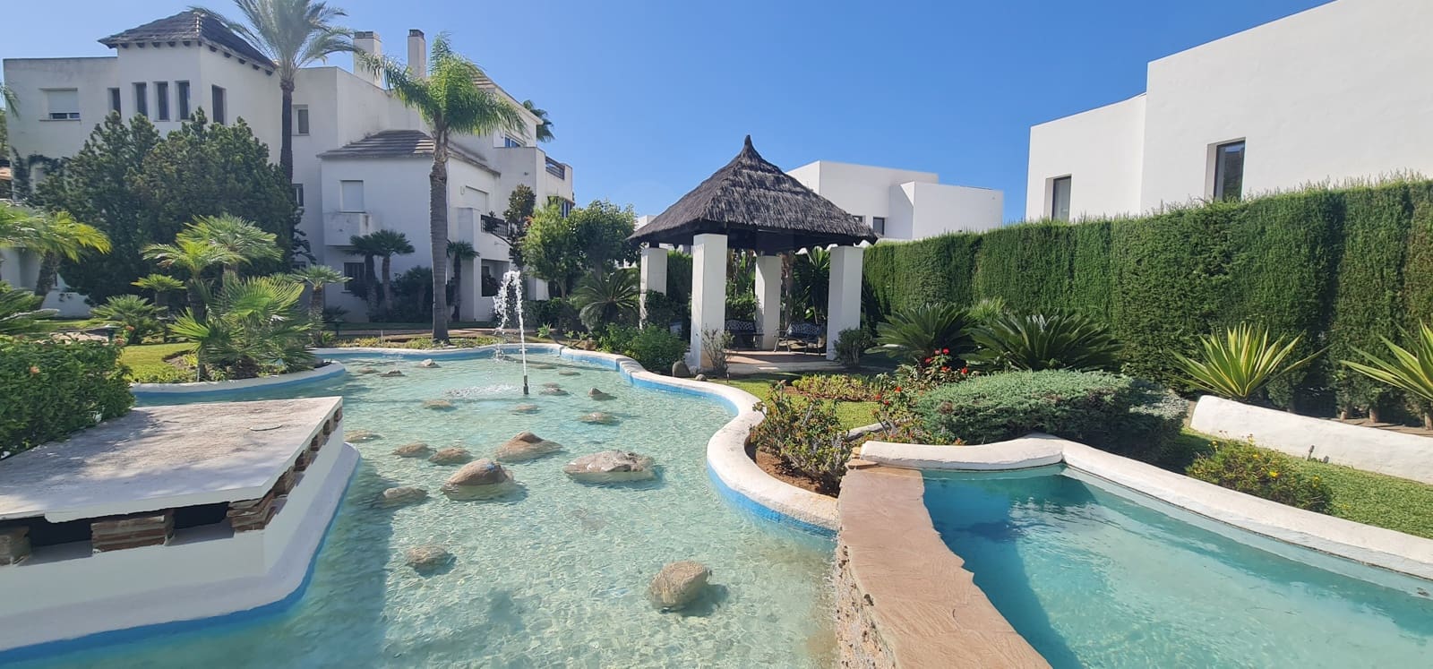 Apartamento de 1 habitación en Marbella en venta con piscina garaje - 695.000 € (Ref: 10163667)