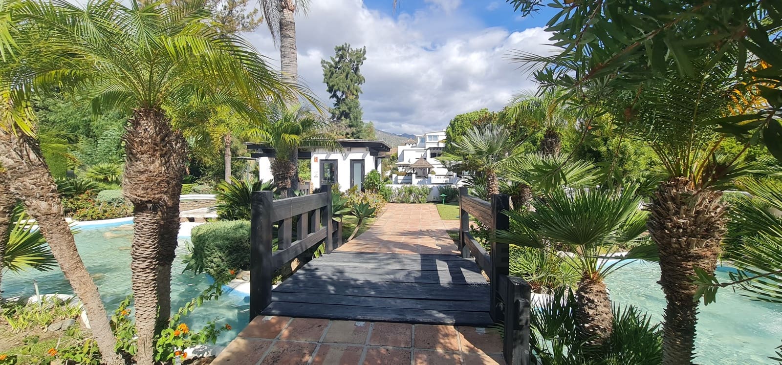 Apartamento de 1 habitación en Marbella en venta con piscina garaje - 695.000 € (Ref: 10163667)
