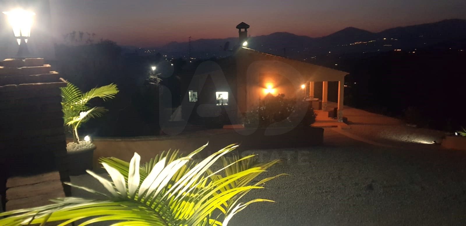 3 bedroom Townhouse for sale in Canillas de Aceituno with pool - € 281,400 (Ref: 10163669)