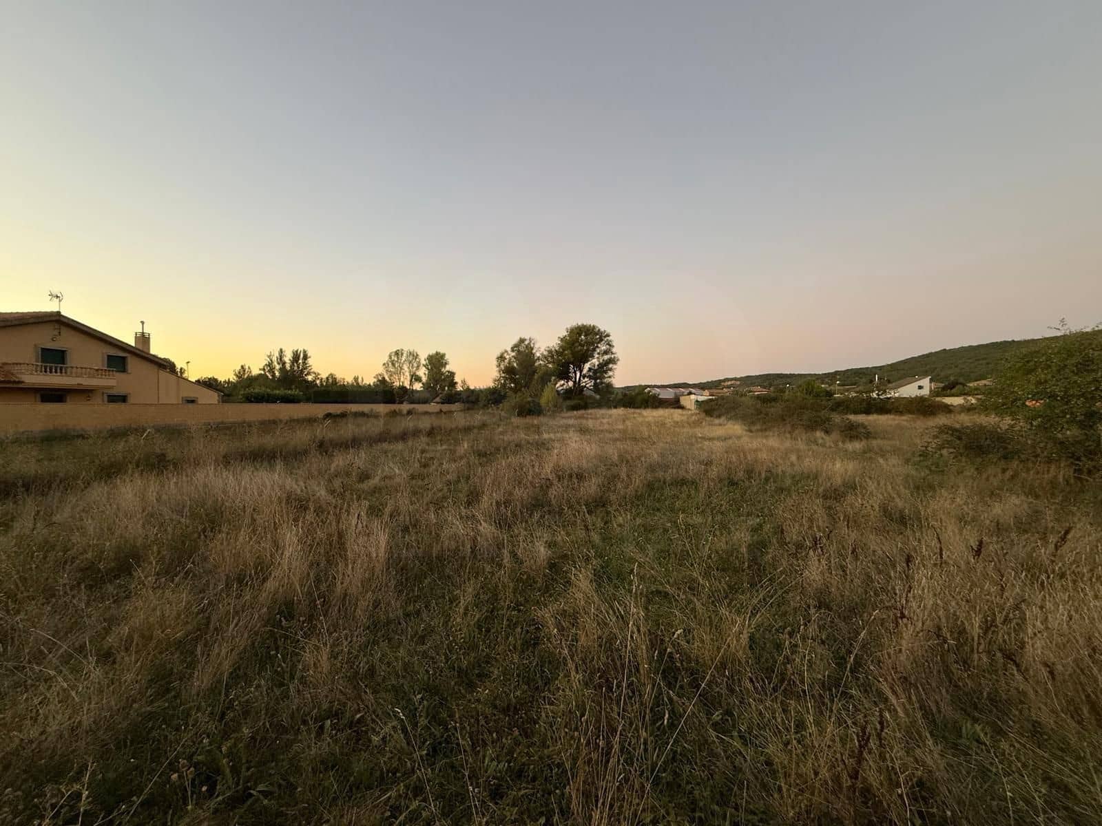 Undeveloped Land for sale in Garrafe de Torio - € 99,000 (Ref: 10164020)