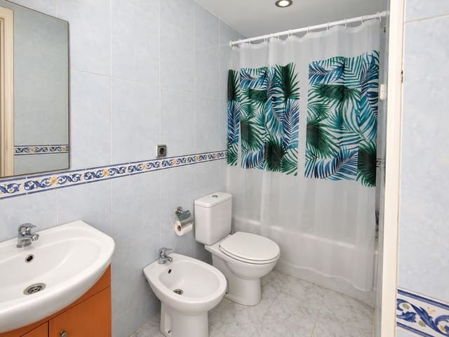 3 chambre Villa/Maison Mitoyenne à vendre à La Zubia - 160 000 € (Ref: 10164027)