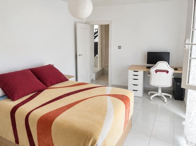 3 chambre Villa/Maison Mitoyenne à vendre à La Zubia - 160 000 € (Ref: 10164027)