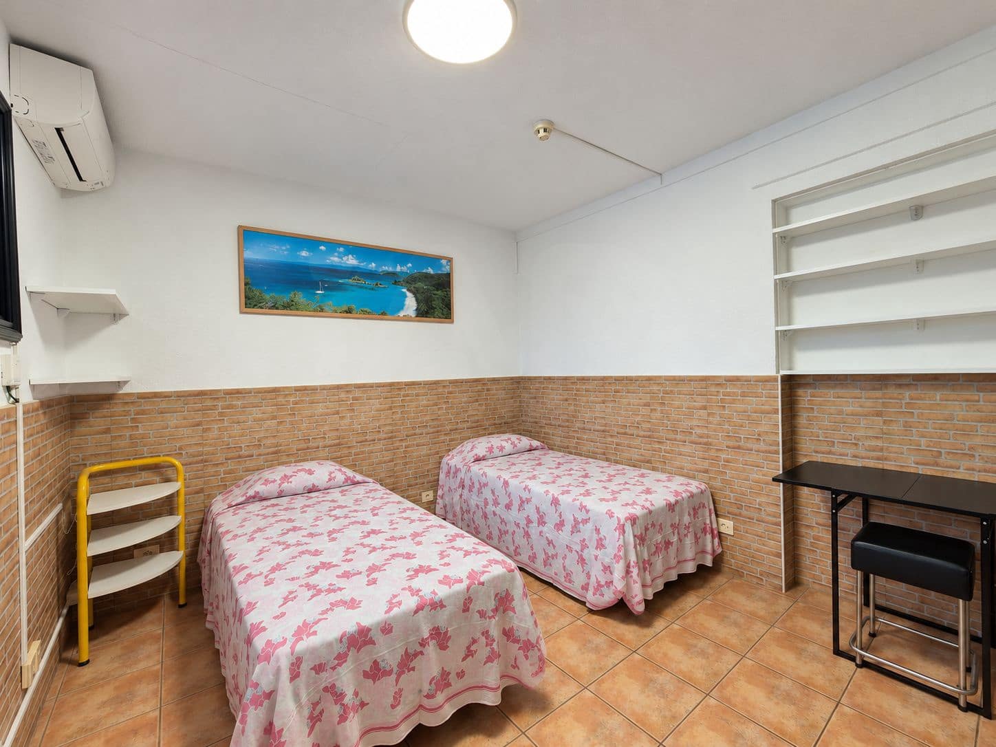 2 bedroom Townhouse for sale in Arona with pool - € 580,000 (Ref: 10164031)