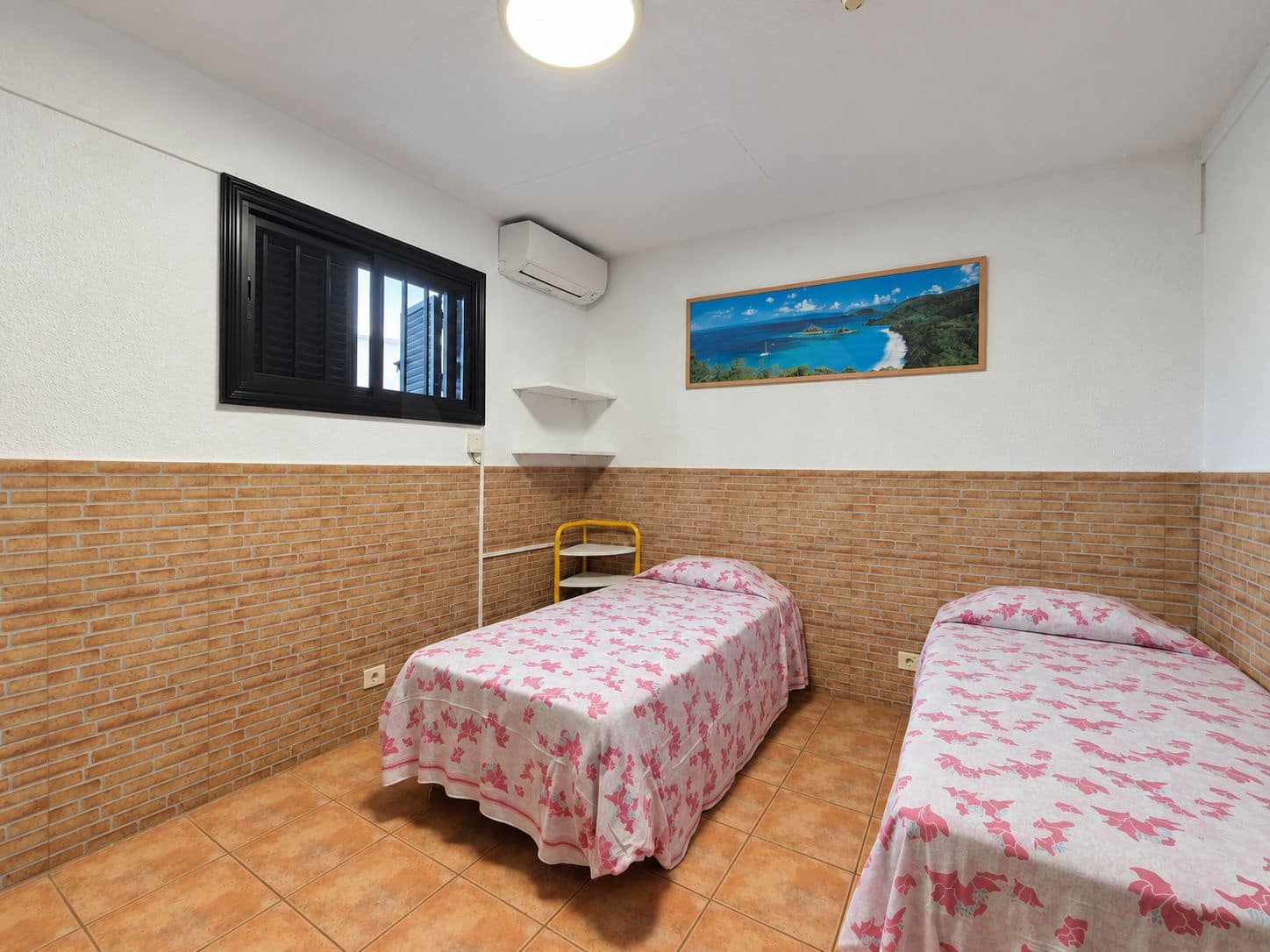 2 bedroom Townhouse for sale in Arona with pool - € 580,000 (Ref: 10164031)
