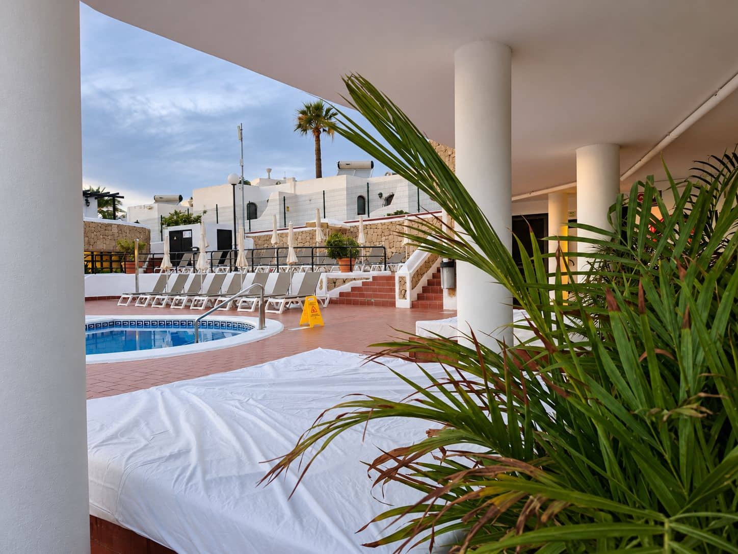 2 bedroom Townhouse for sale in Arona with pool - € 580,000 (Ref: 10164031)