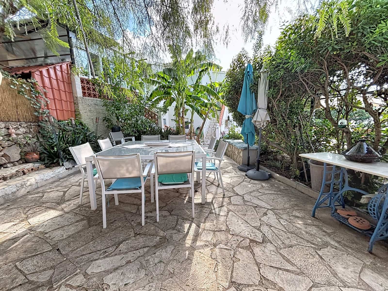 4 makuuhuone Omakotitalo myytävänä paikassa Denia mukana uima-altaan 
autotalli - 510 000 € (Ref: 10164035)
