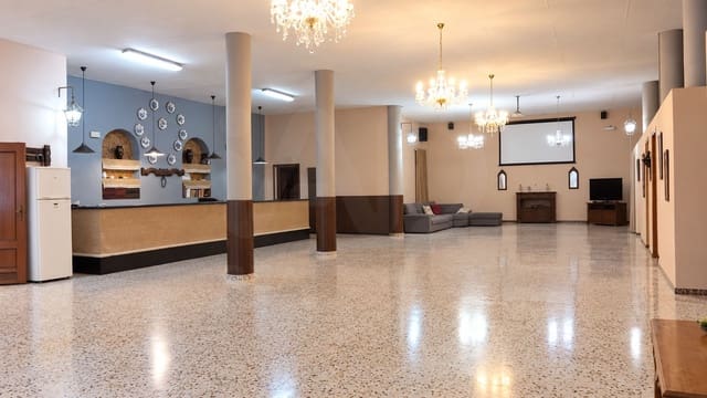 5 soveværelse Erhverv til salg i Bornos - € 205.000 (Ref: 10164040)