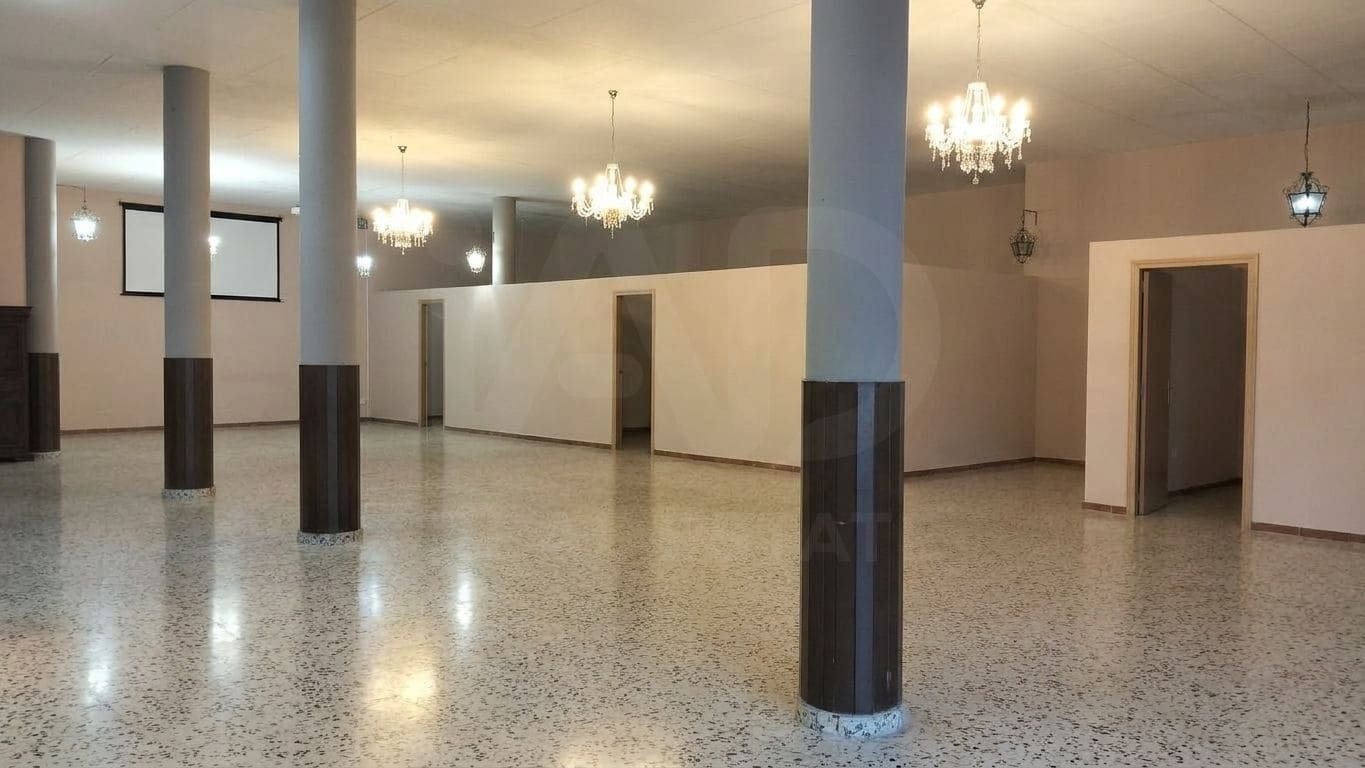 5 soveværelse Erhverv til salg i Bornos - € 205.000 (Ref: 10164040)