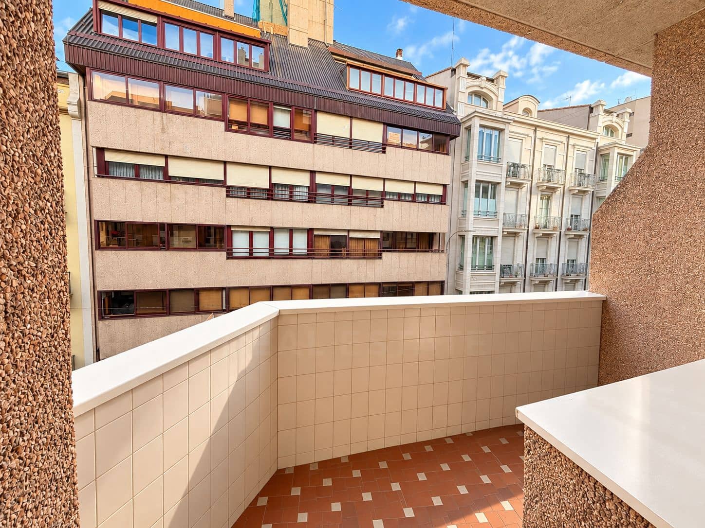 3 bedroom Apartment for sale in Leon city - € 389,000 (Ref: 10164952)