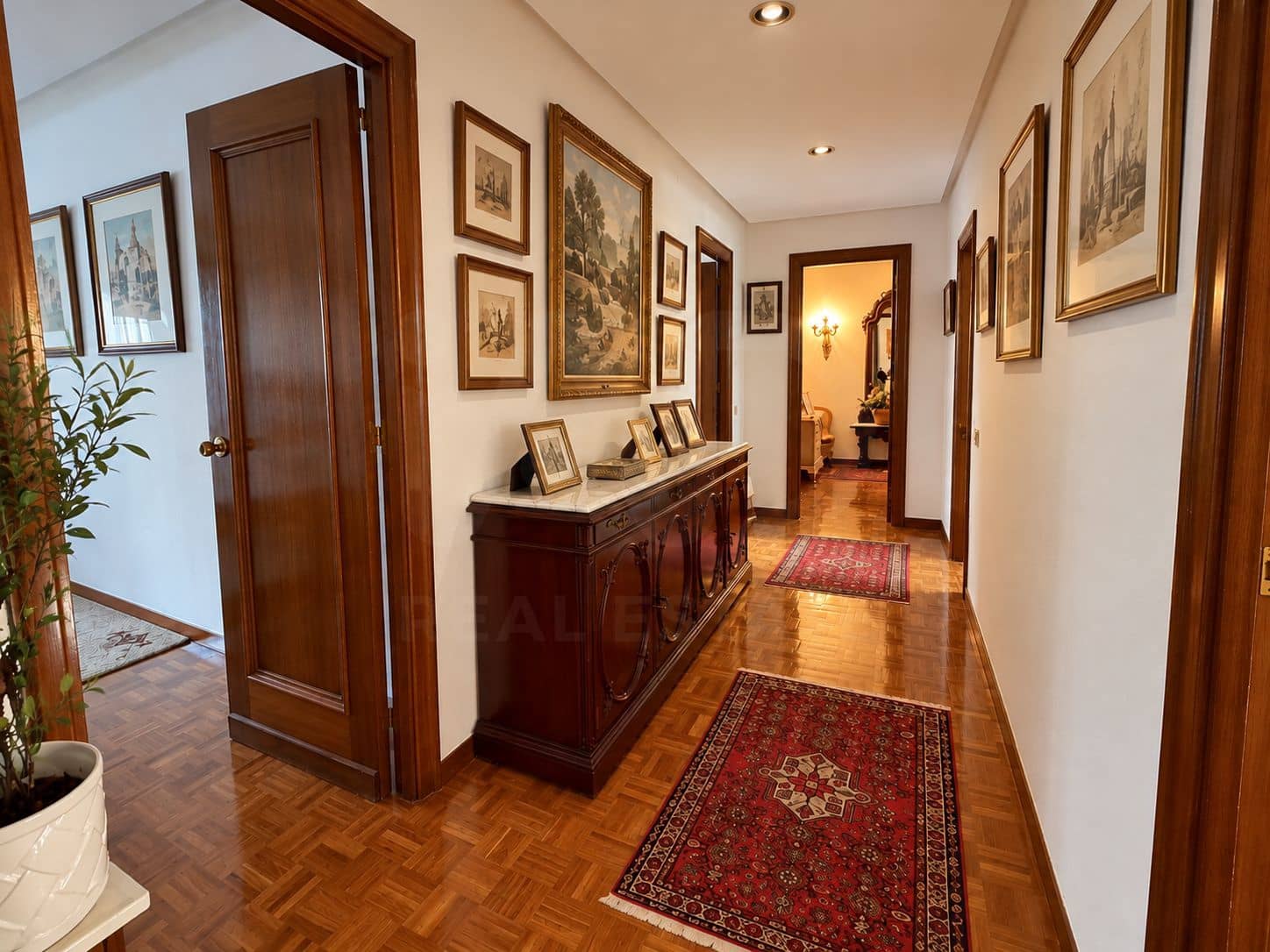 3 bedroom Apartment for sale in Leon city - € 389,000 (Ref: 10164952)
