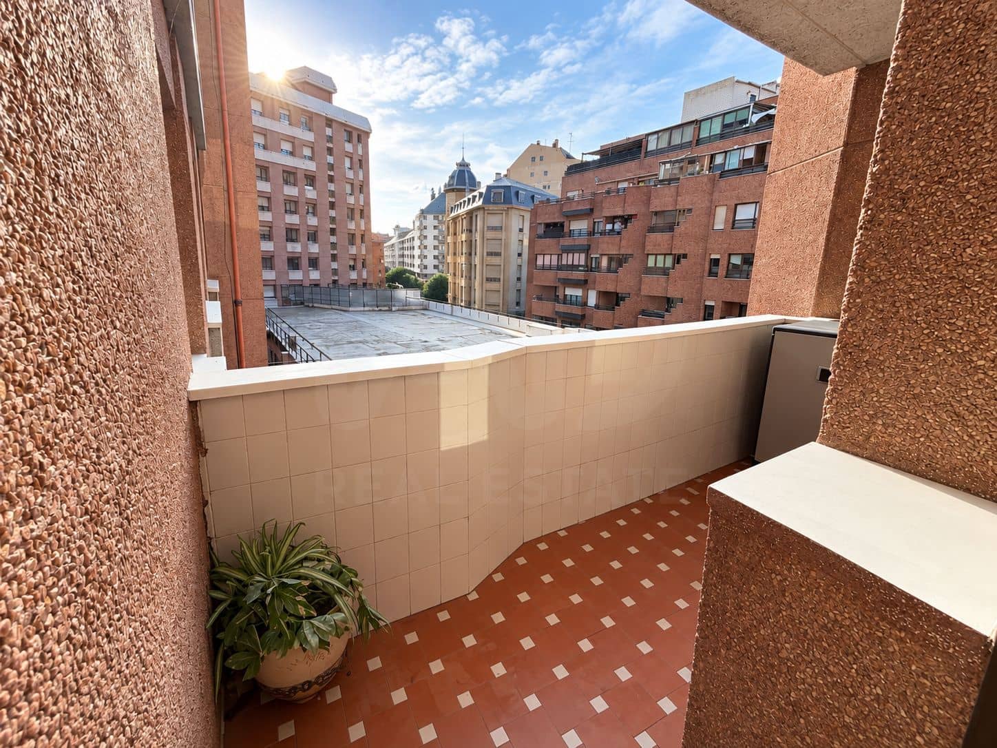 3 bedroom Apartment for sale in Leon city - € 389,000 (Ref: 10164952)