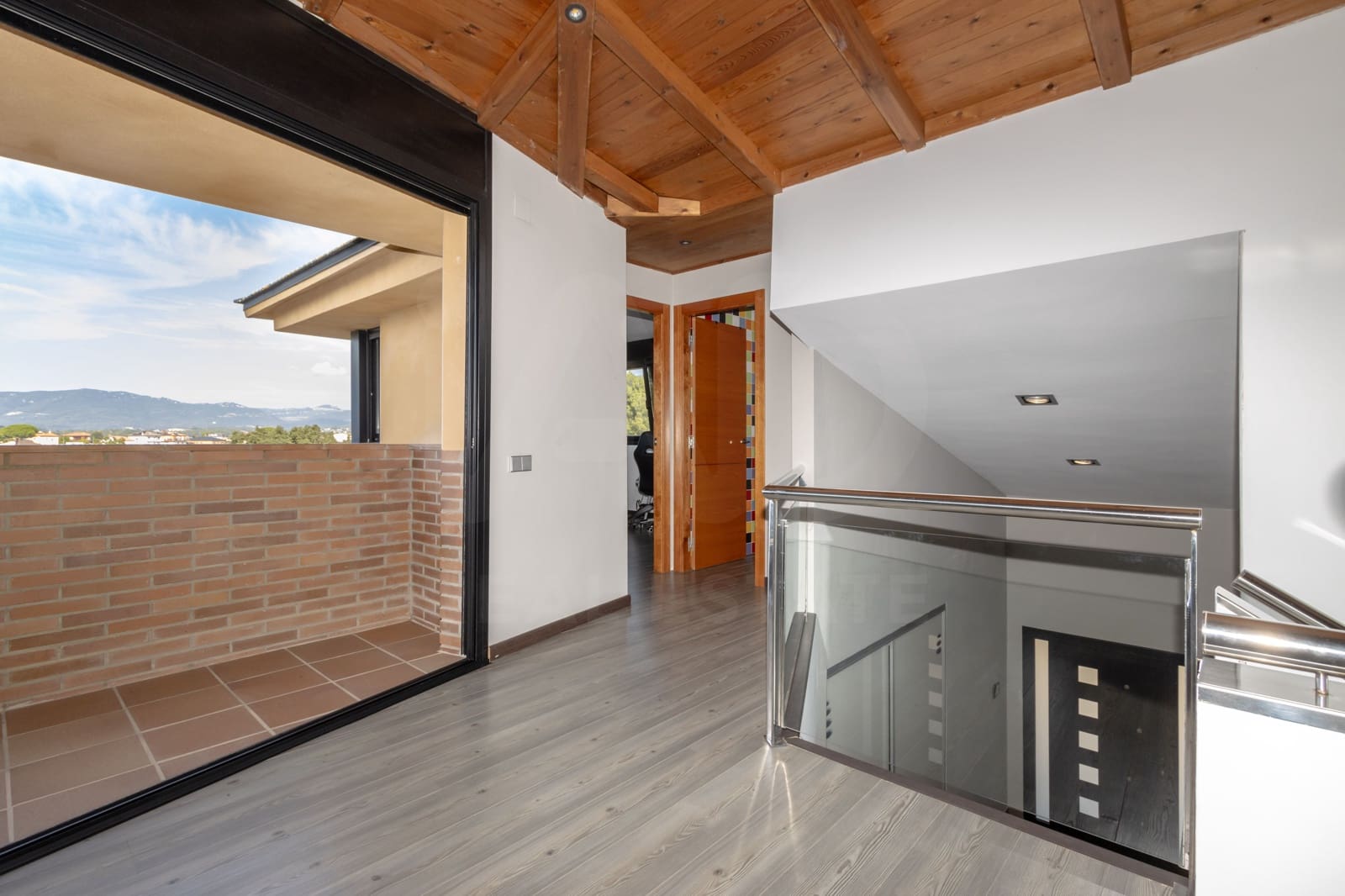 4 bedroom Villa for sale in Llica de Vall with pool garage - € 775,000 (Ref: 10164958)