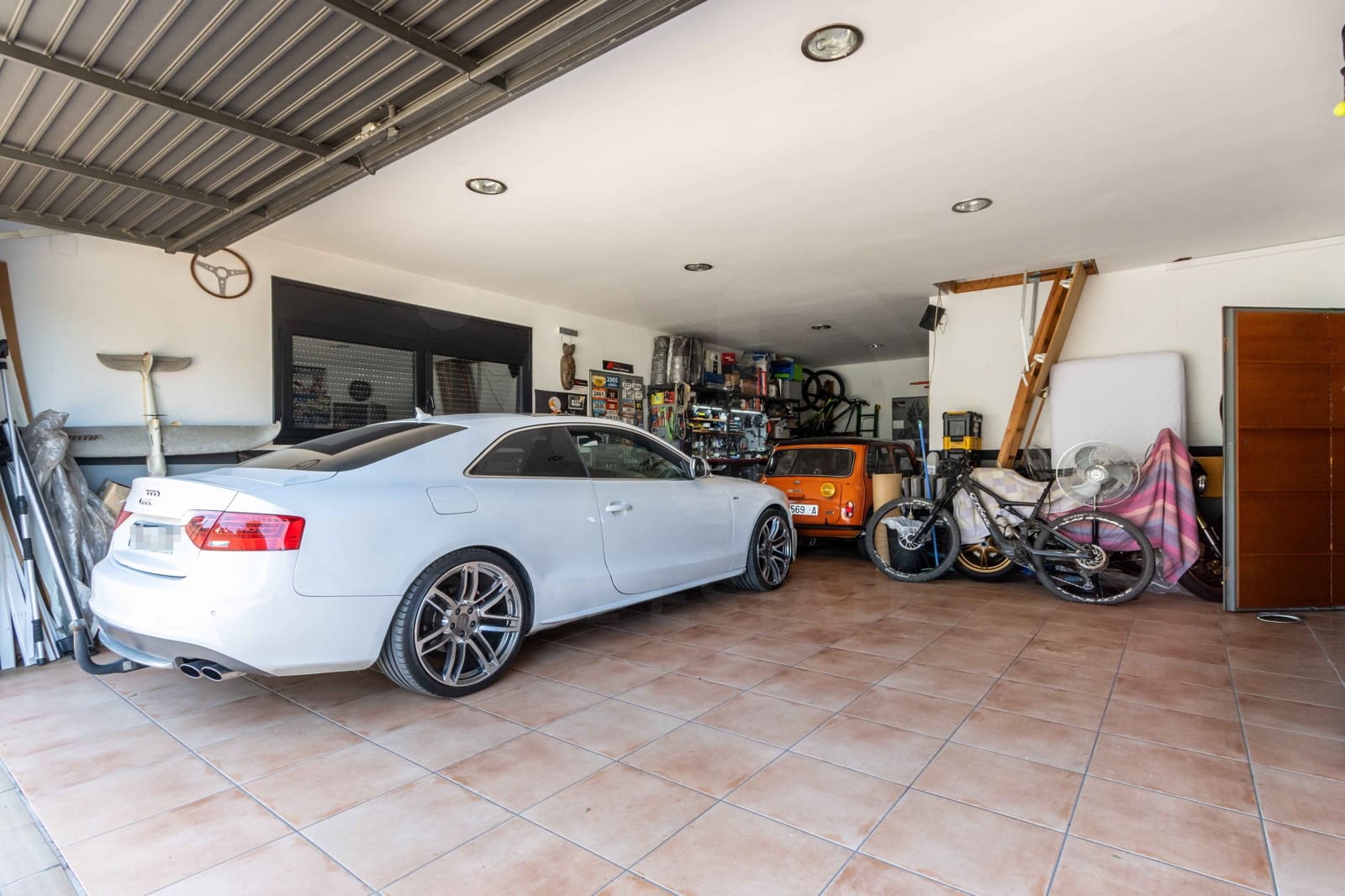 4 bedroom Villa for sale in Llica de Vall with pool garage - € 775,000 (Ref: 10164958)
