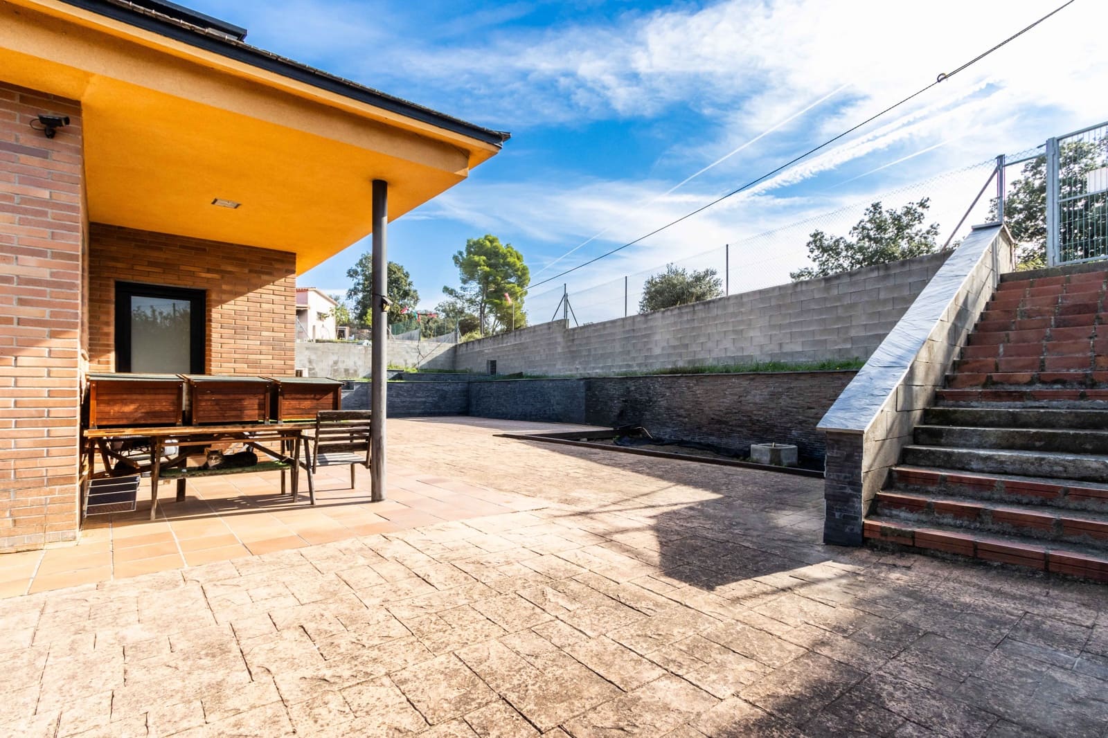 4 bedroom Villa for sale in Llica de Vall with pool garage - € 775,000 (Ref: 10164958)