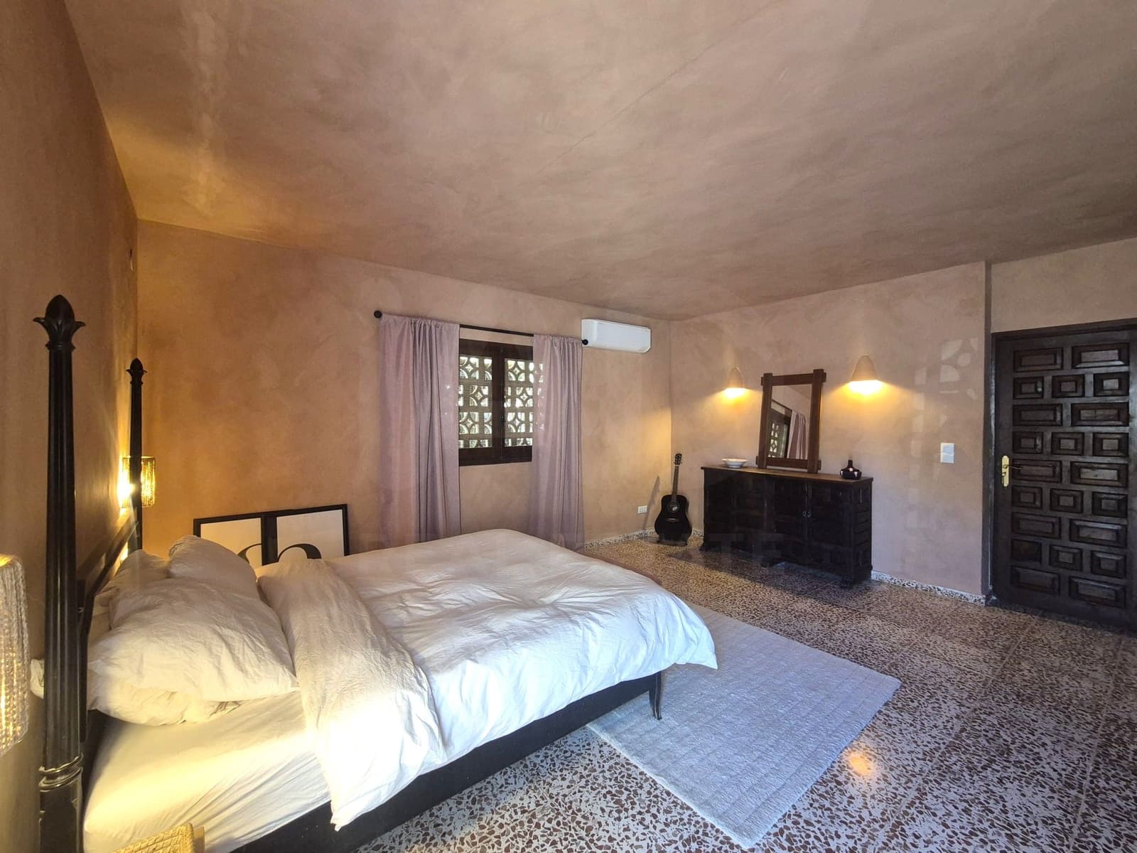 4 bedroom Villa for sale in Teulada with pool - € 799,000 (Ref: 10164959)
