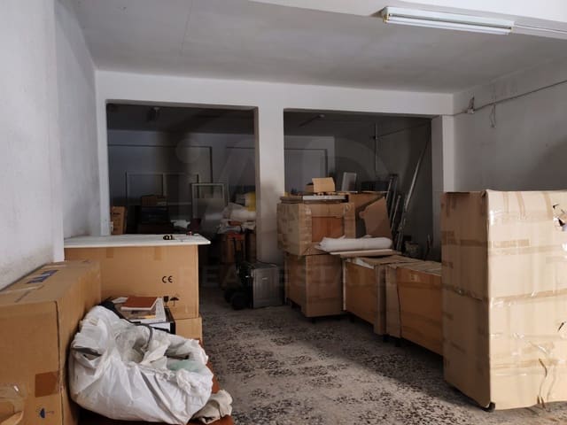 Erhverv til salg i Valencia by - € 95.000 (Ref: 10165577)