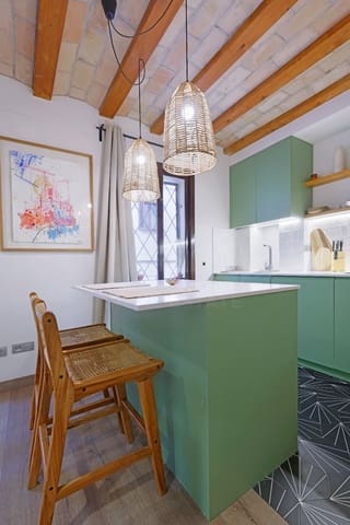 1 soveværelse Lejlighed til salg i La Barceloneta, Barcelona by - € 240.000 (Ref: 10165703)