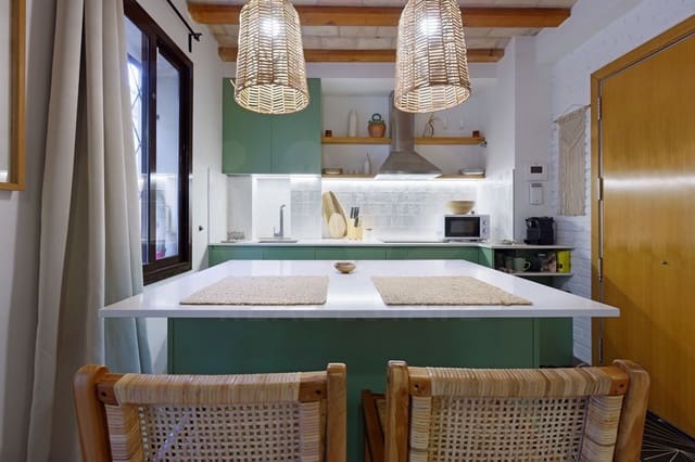 1 soveværelse Lejlighed til salg i La Barceloneta, Barcelona by - € 240.000 (Ref: 10165703)