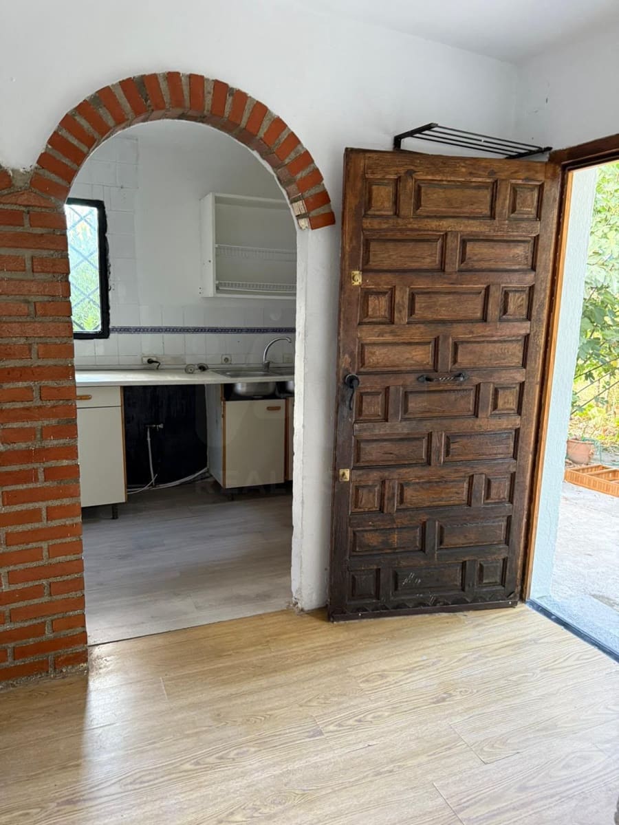 2 bedroom Townhouse for sale in Chinchon with pool garage - € 188,000 (Ref: 10165705)