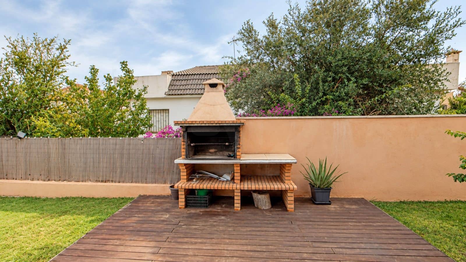 4 soverom Hus til salgs i El Vendrell med svømmebasseng garasje - € 563 000 (Ref: 10165975)