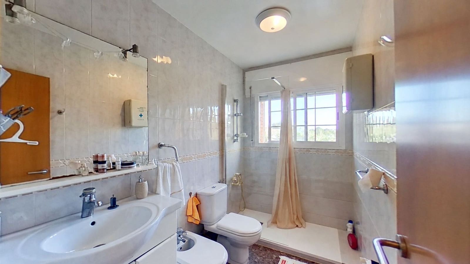 6 bedroom Villa for sale in Roda de Bara - € 545,000 (Ref: 10165977)
