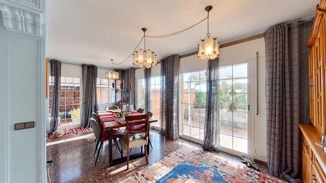 6 slaapkamer Villa te koop in Roda de Barà - € 545.000 (Ref: 10165977)