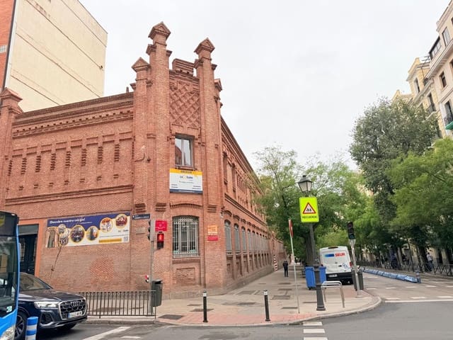 3 Zimmer Apartment zu verkaufen in Gaztambide, Madrid Stadt - 395.000 € (Ref: 10165981)