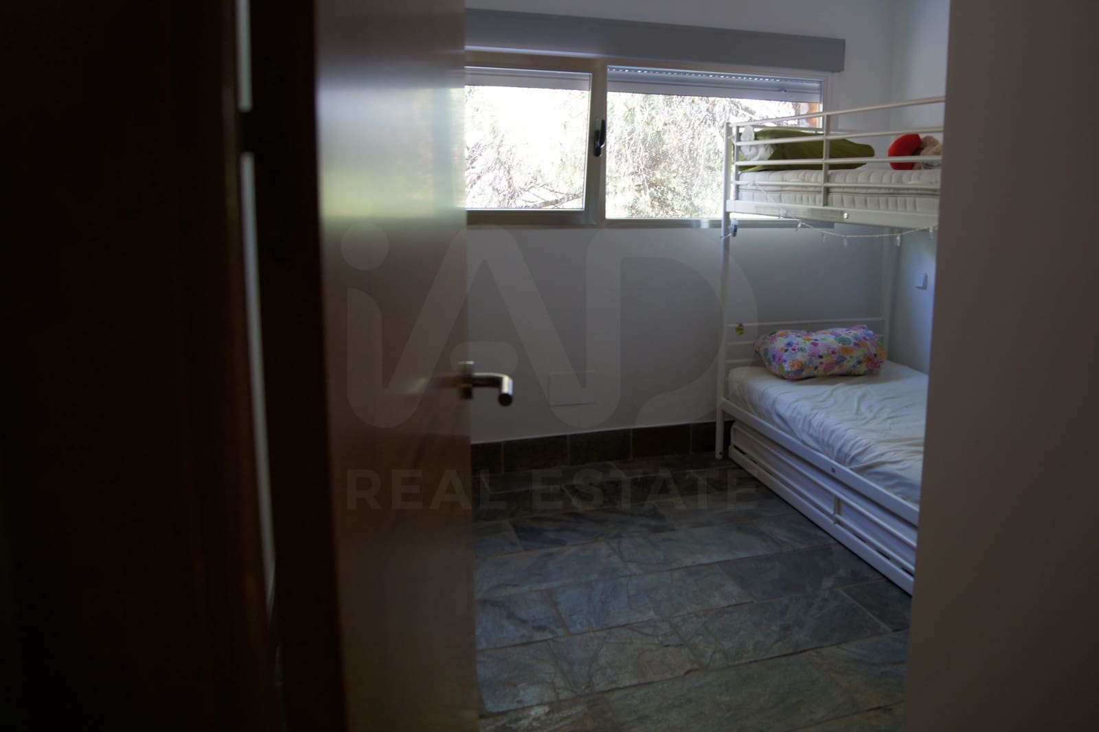 5 bedroom Villa for sale in San Martin de Valdeiglesias with pool garage - € 359,000 (Ref: 10165983)