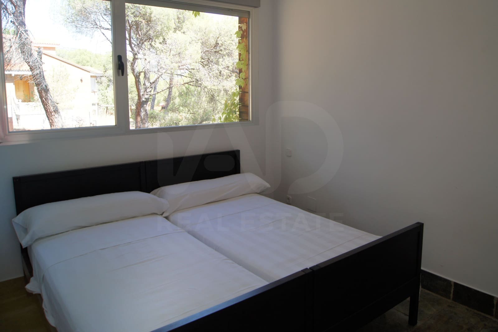 5 bedroom Villa for sale in San Martin de Valdeiglesias with pool garage - € 359,000 (Ref: 10165983)